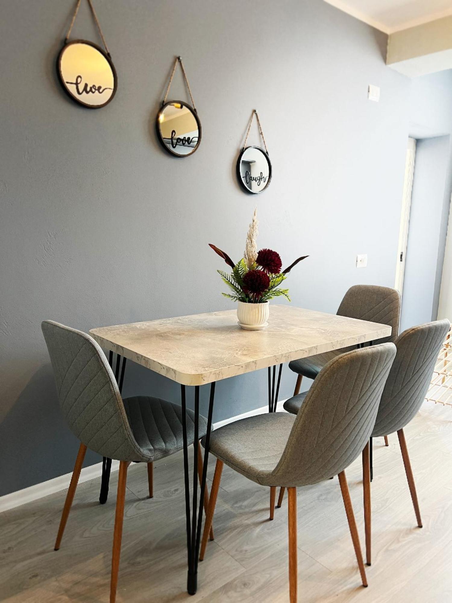 Joyful Apartment Tiran Dış mekan fotoğraf