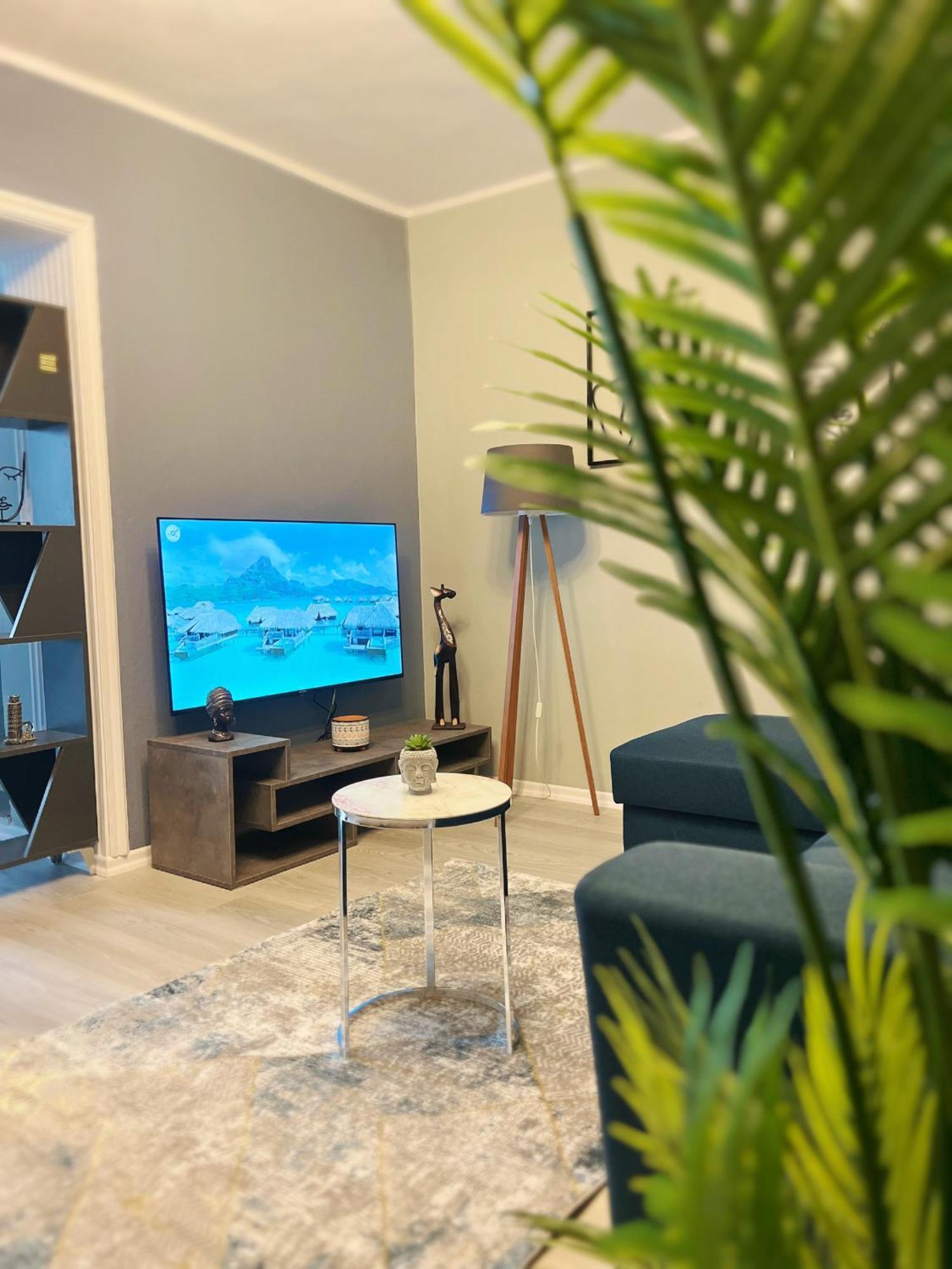 Joyful Apartment Tiran Dış mekan fotoğraf